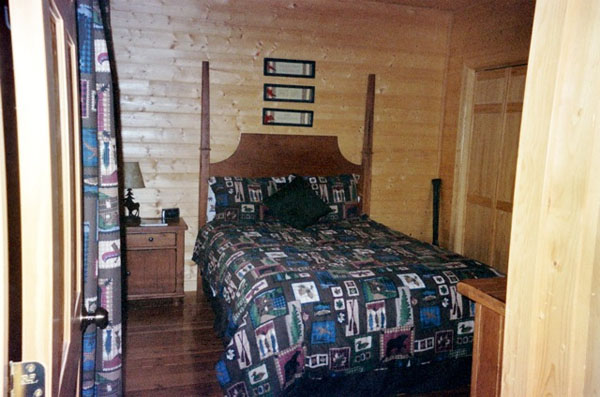 creekside bedroom